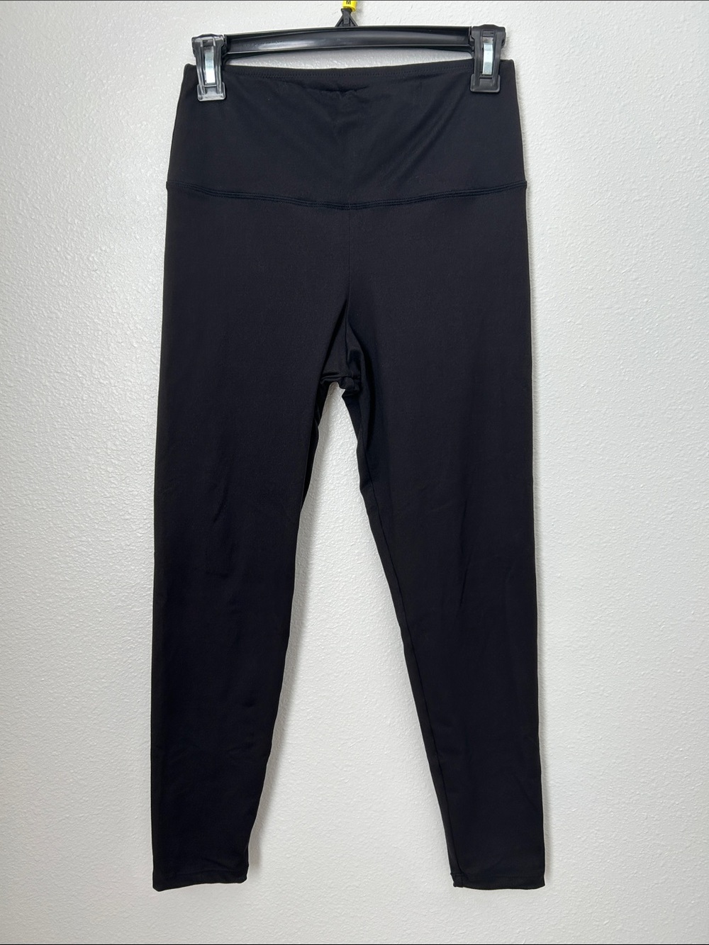 Felina black leggings